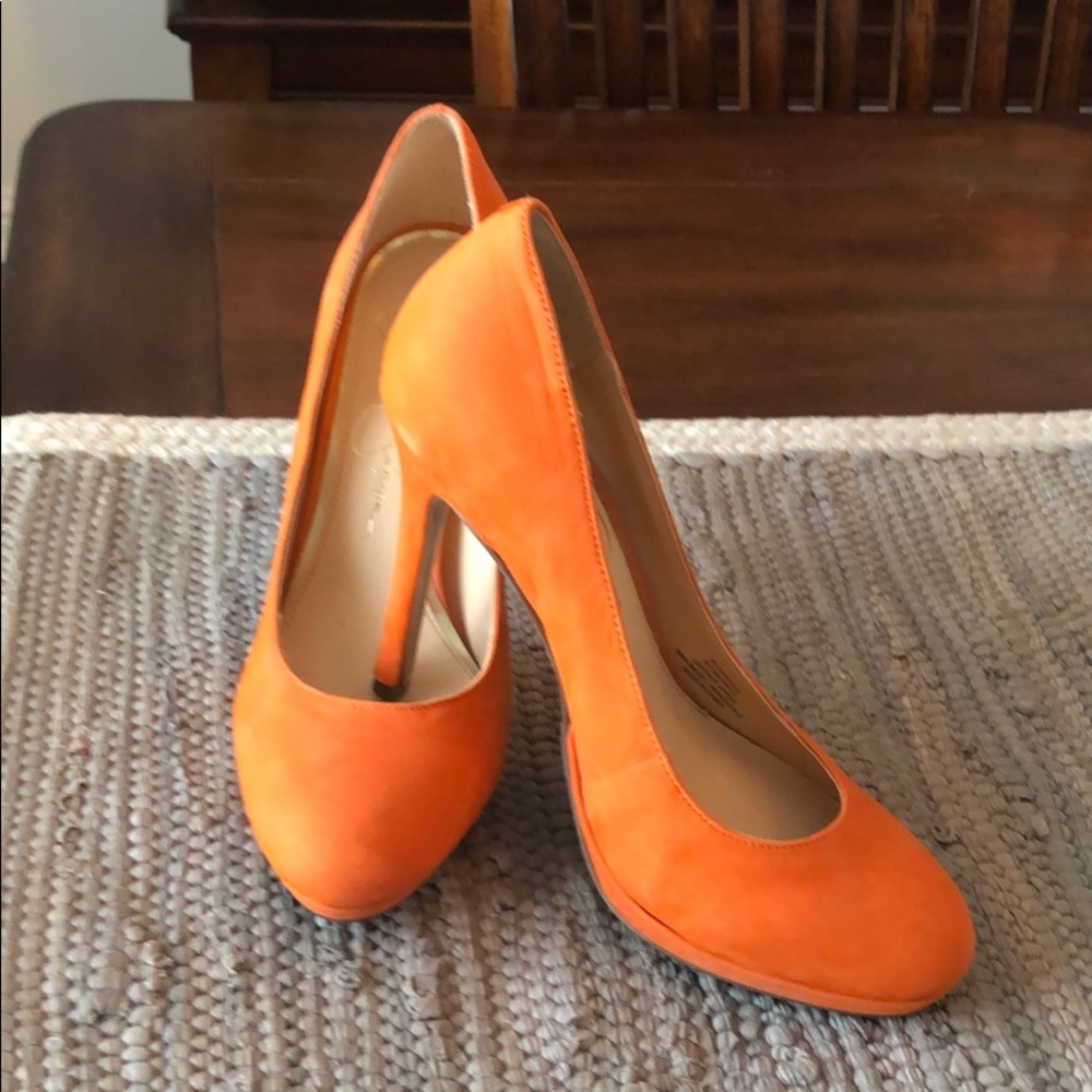 Electric orange heels!